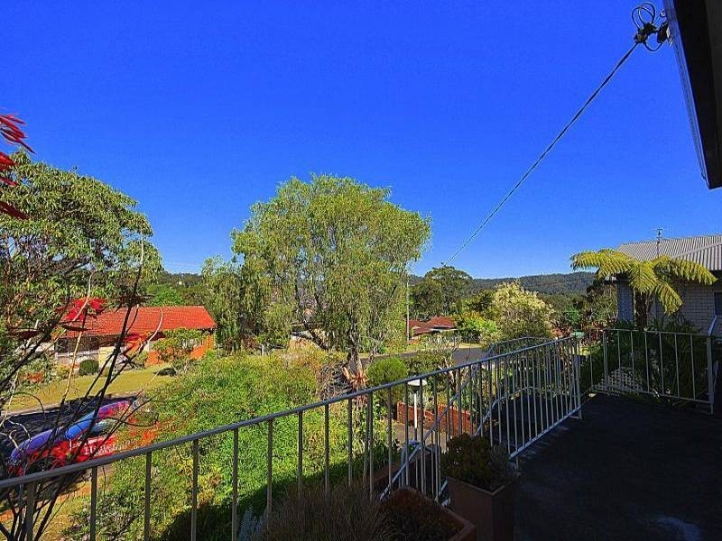 11 Booth Street, Wyoming NSW 2250