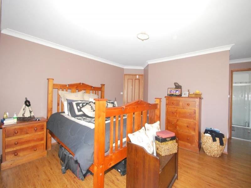 16 Dog Trap Road, Ourimbah NSW 2258