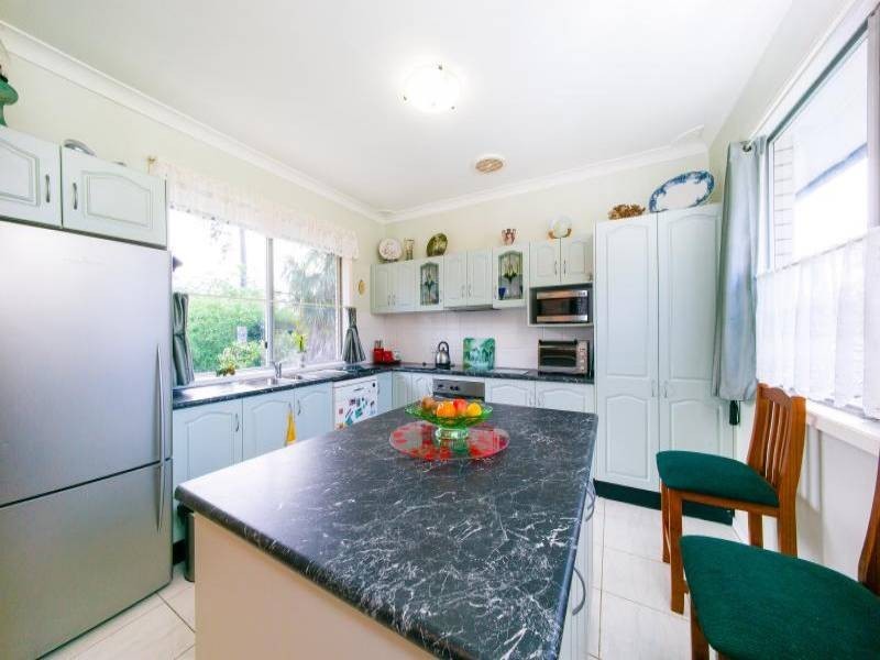 7 Lana Avenue, Wyoming NSW 2250