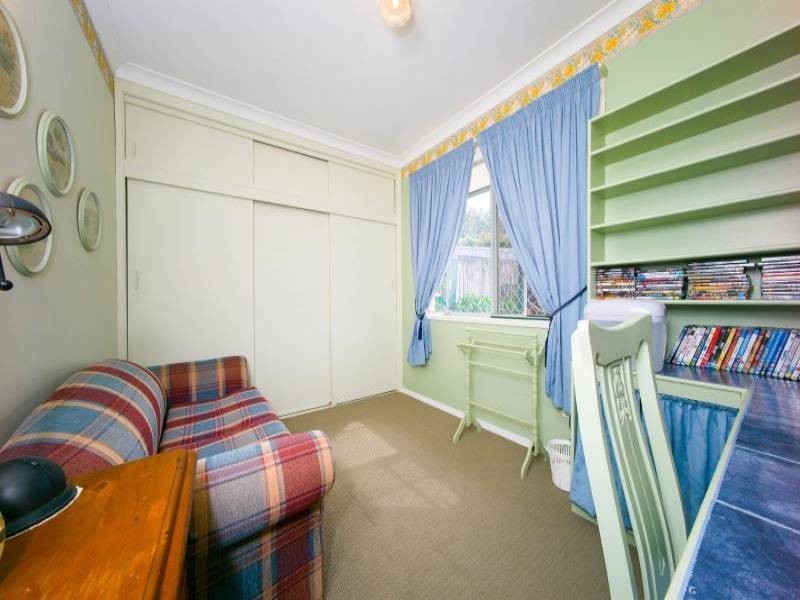 7 Lana Avenue, Wyoming NSW 2250