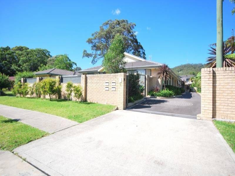 2/7 Compton Street, North Gosford NSW 2250