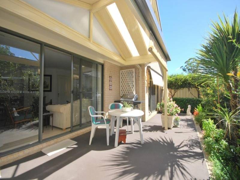 2/7 Compton Street, North Gosford NSW 2250