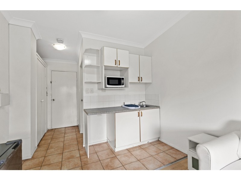 18/142 Faunce St, Gosford NSW 2250