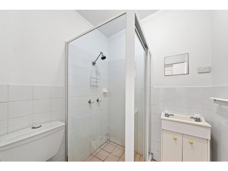 18/142 Faunce St, Gosford NSW 2250