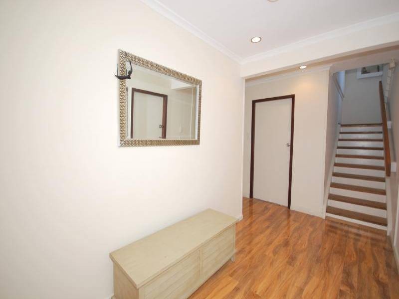 35 Mangrove Road, Narara NSW 2250