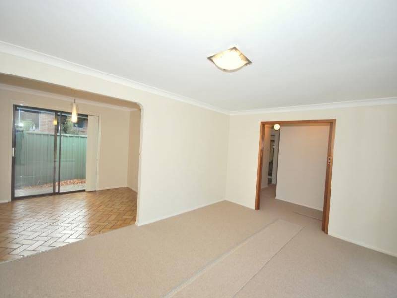 4 Runyon Close, Narara NSW 2250