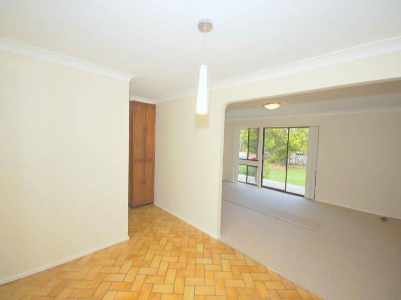 4 Runyon Close, Narara NSW 2250