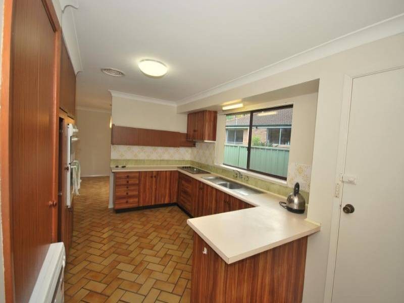 4 Runyon Close, Narara NSW 2250
