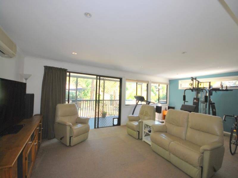 4 Paperbark Close, Wyoming NSW 2250