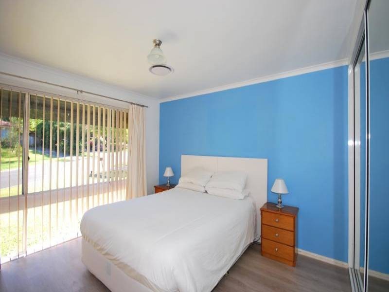 4 Paperbark Close, Wyoming NSW 2250