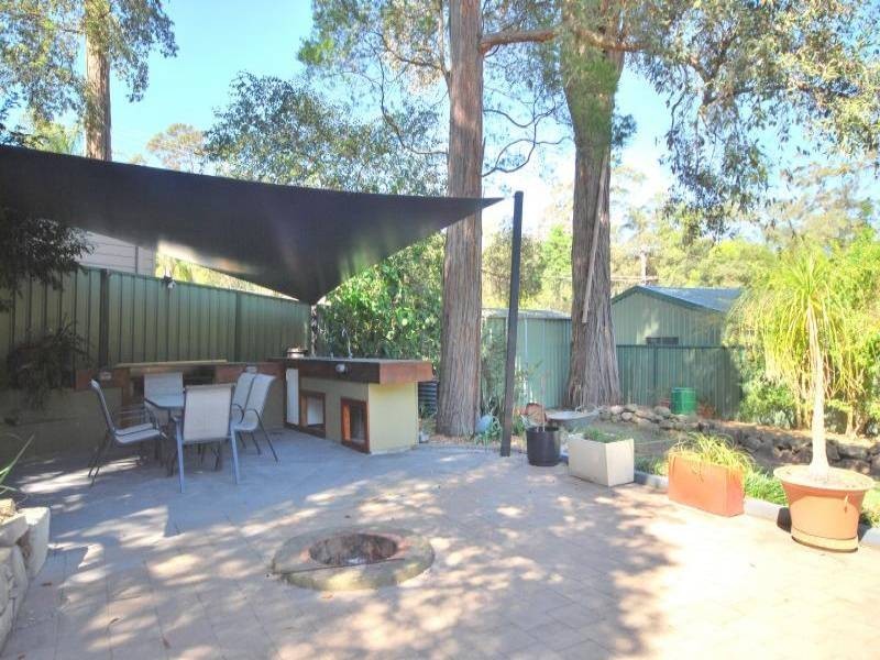 4 Paperbark Close, Wyoming NSW 2250