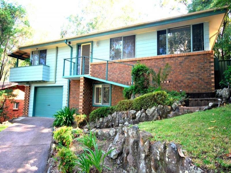 8 Larbonya Ave, Wyoming NSW 2250