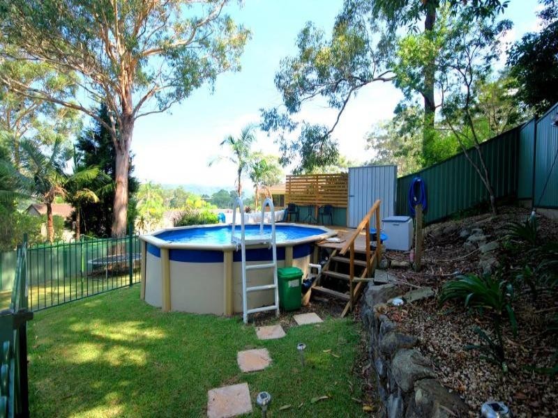 8 Larbonya Ave, Wyoming NSW 2250