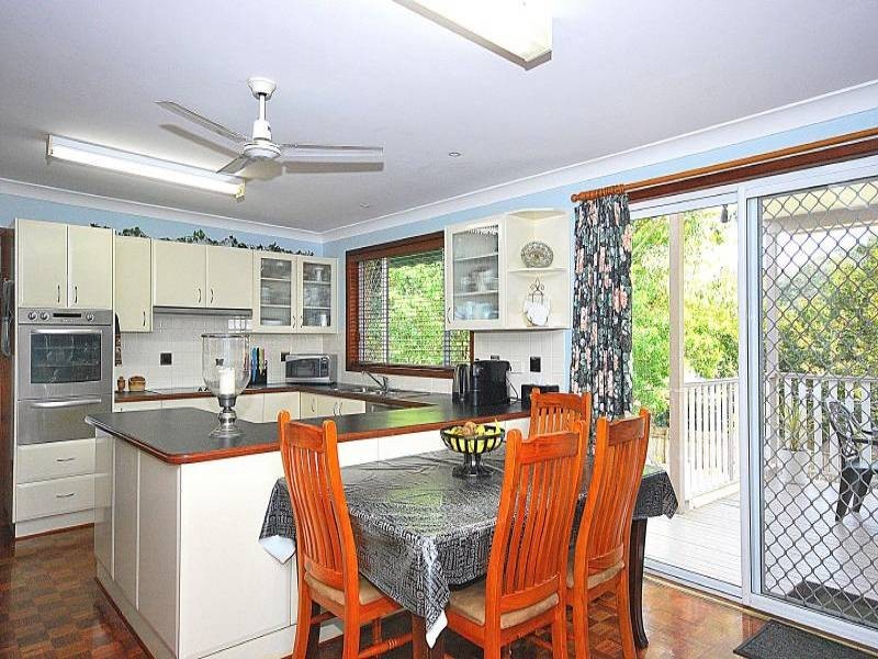 19 Lock Avenue, Springfield NSW 2250