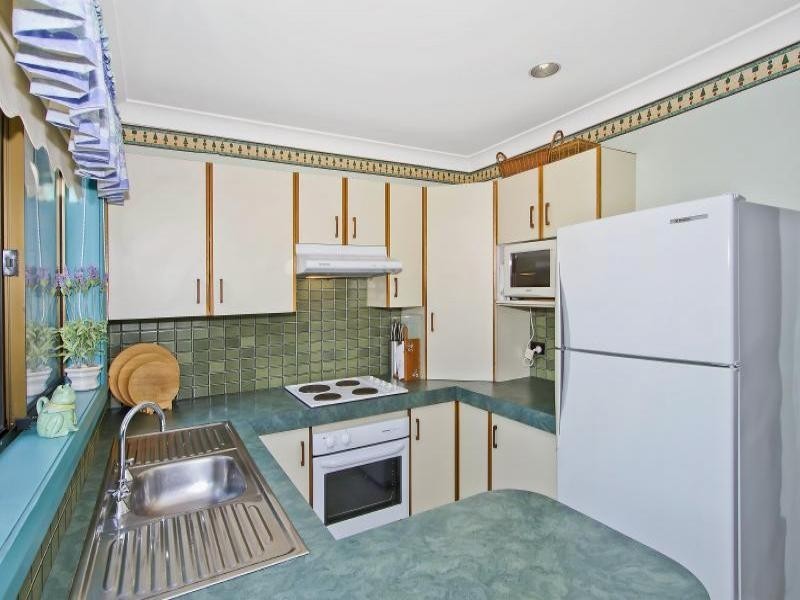 1/150 Albany Street, Point Frederick NSW 2250