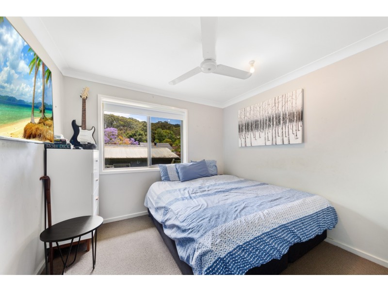 17 Fuchsia St, Wyoming NSW 2250