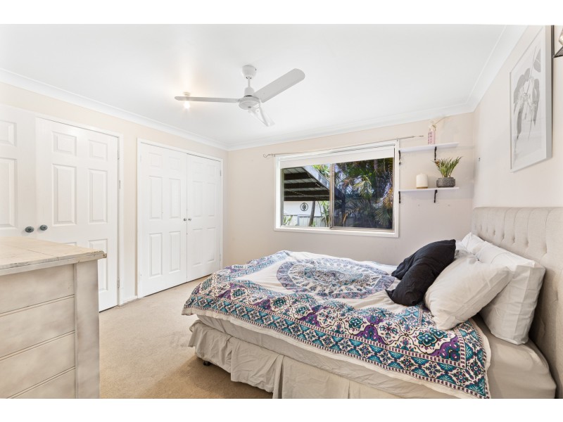 17 Fuchsia St, Wyoming NSW 2250