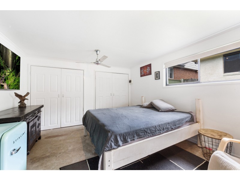 17 Fuchsia St, Wyoming NSW 2250