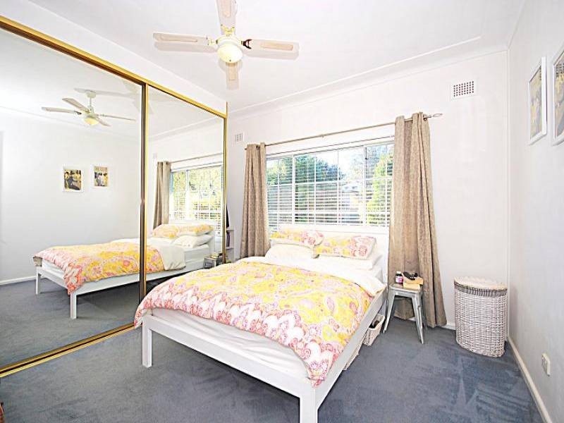 36 Orange Parade, Wyoming NSW 2250