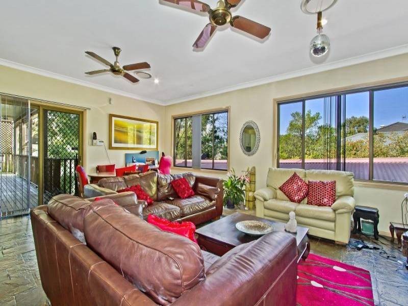 4 Range Road, North Gosford NSW 2250