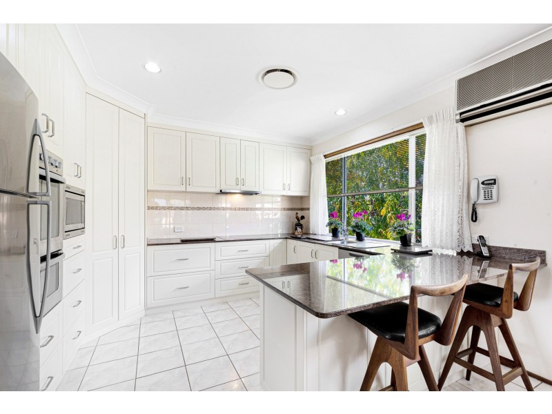 38 Maple Street, Wyoming NSW 2250