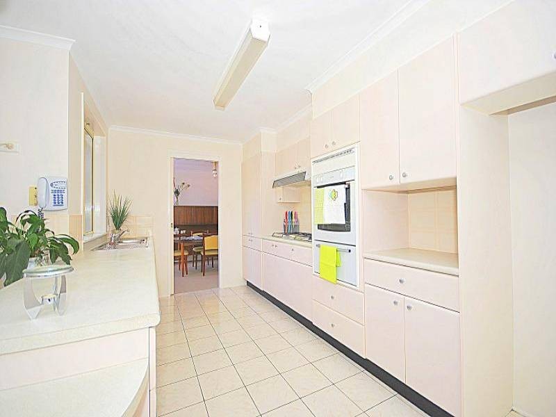 11 Lara Close, Ourimbah NSW 2258