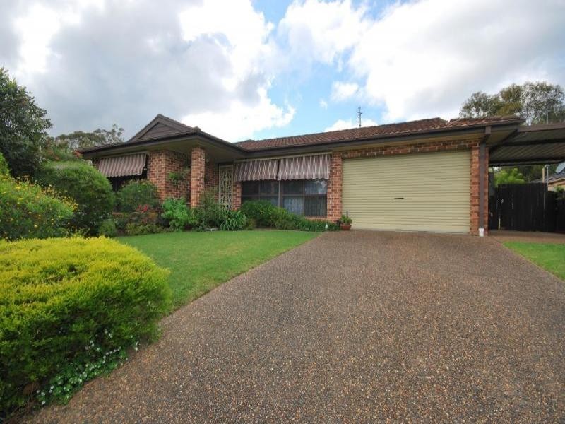 4 Banks Close, Kariong NSW 2250