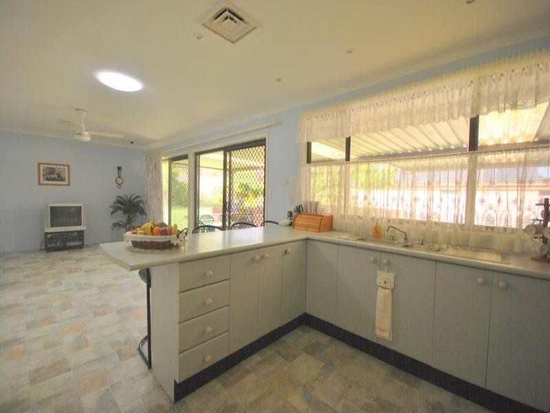 4 Banks Close, Kariong NSW 2250