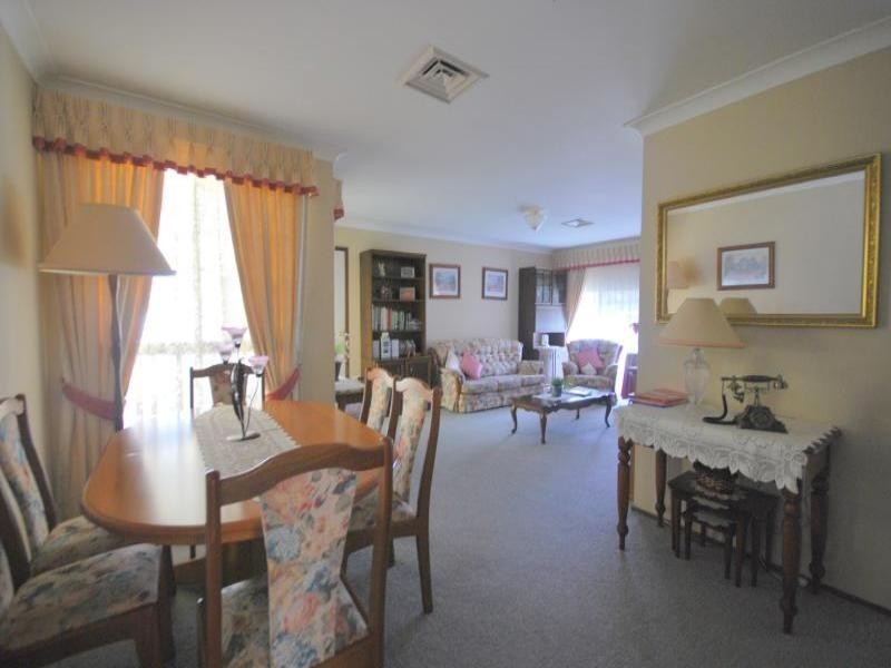 4 Banks Close, Kariong NSW 2250