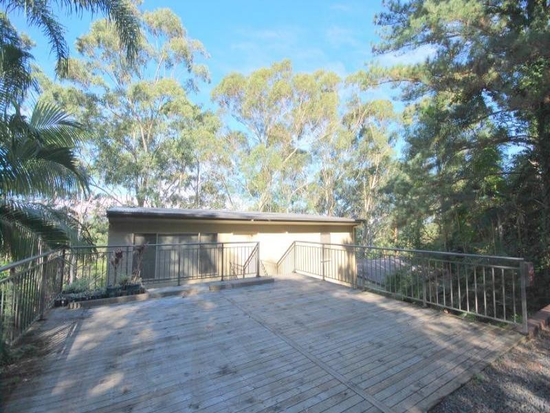 4F Gregory Street, Wyoming NSW 2250