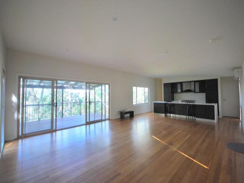 4F Gregory Street, Wyoming NSW 2250