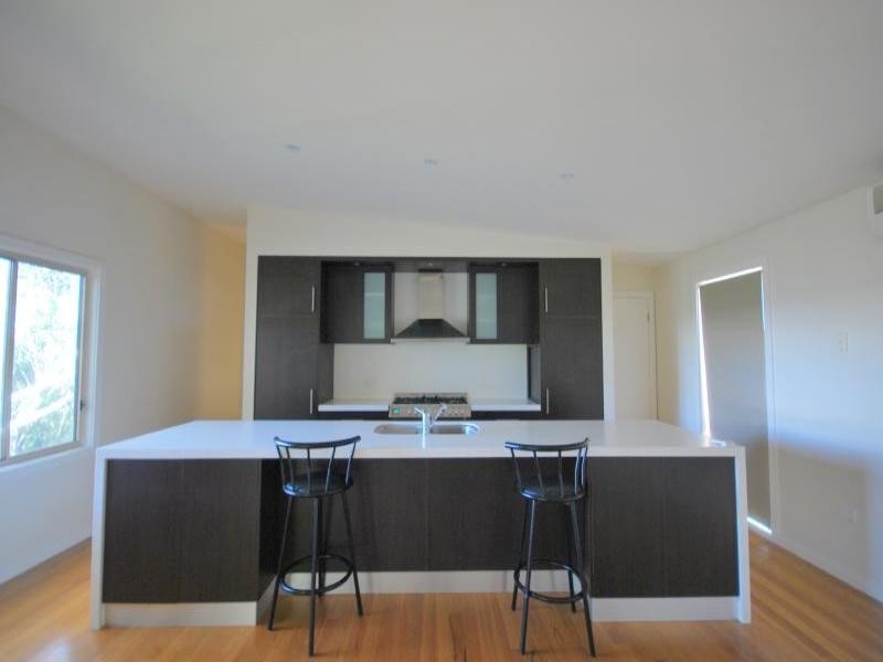 4F Gregory Street, Wyoming NSW 2250