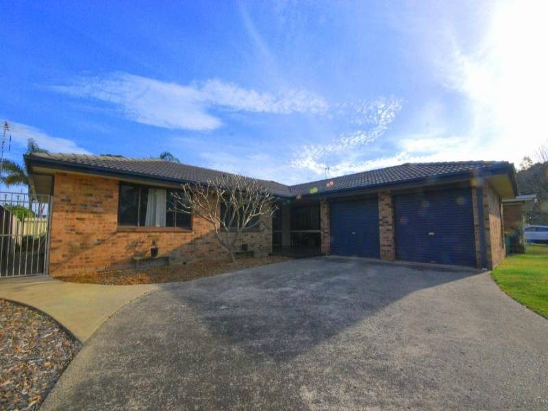 3 Winter Close, Lisarow NSW 2250