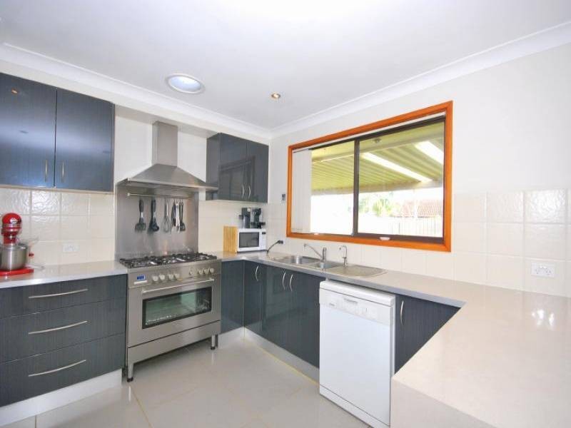 3 Winter Close, Lisarow NSW 2250
