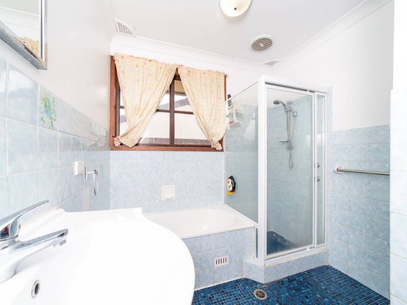 18 Pearson Street, Narara NSW 2250