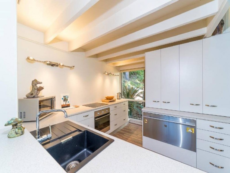 138 Berrys Head Road, Wyoming NSW 2250