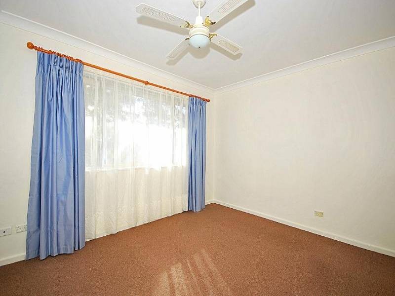 1 Maranoa Street, Wyoming NSW 2250