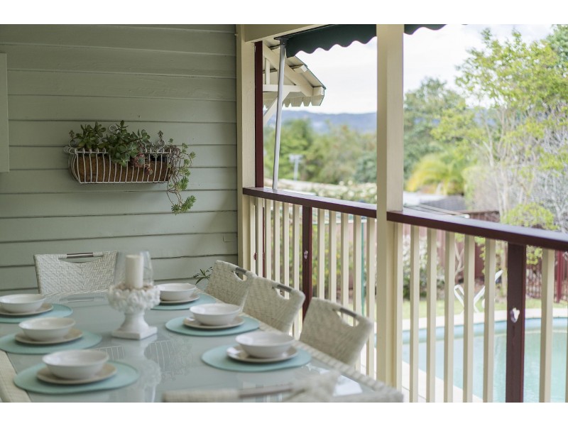 18 Georgia Ave, Wyoming NSW 2250