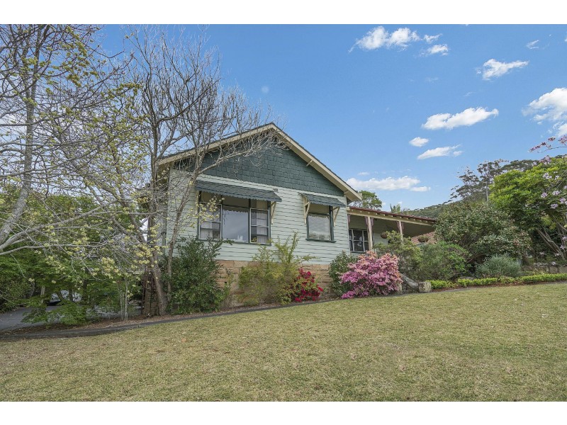 18 Georgia Ave, Wyoming NSW 2250