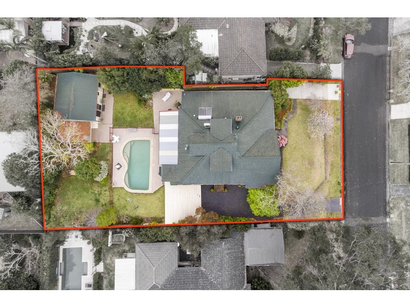 18 Georgia Ave, Wyoming NSW 2250