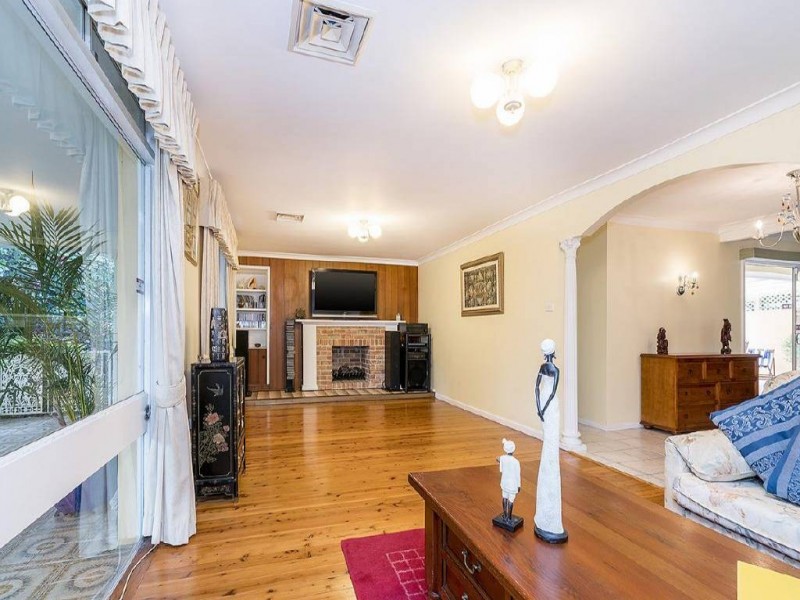 38 Chamberlain Road, Wyoming NSW 2250