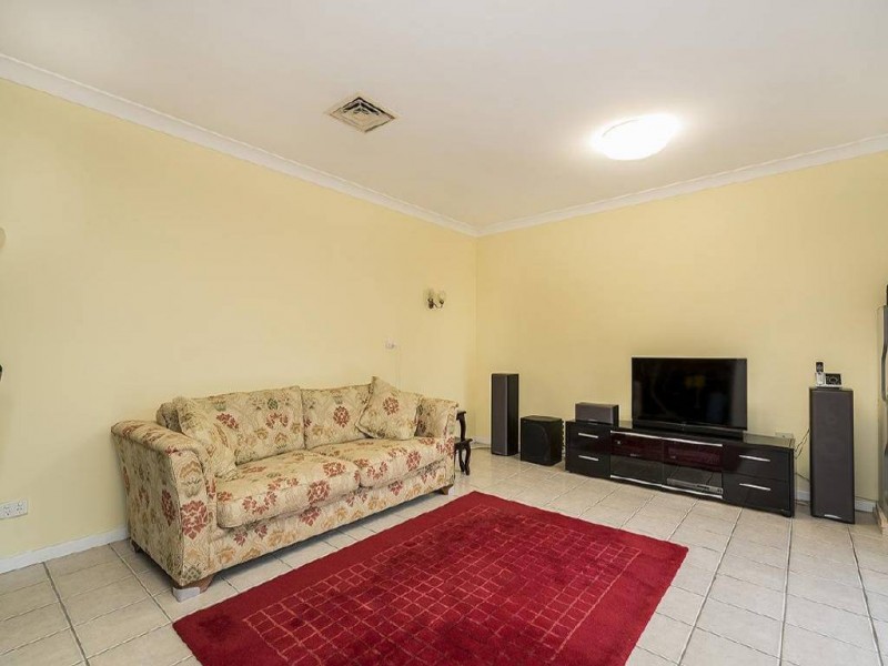 38 Chamberlain Road, Wyoming NSW 2250