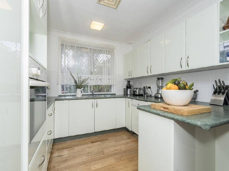 38 Chamberlain Road, Wyoming NSW 2250