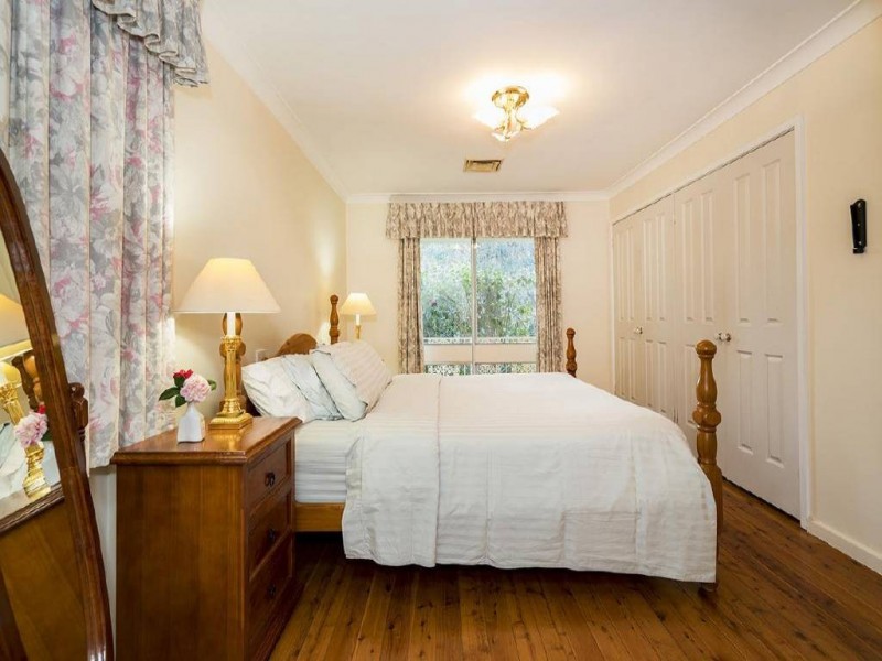 38 Chamberlain Road, Wyoming NSW 2250