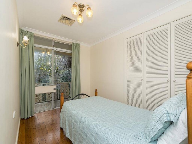 38 Chamberlain Road, Wyoming NSW 2250