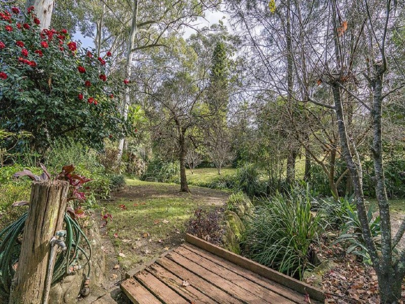 38 Chamberlain Road, Wyoming NSW 2250