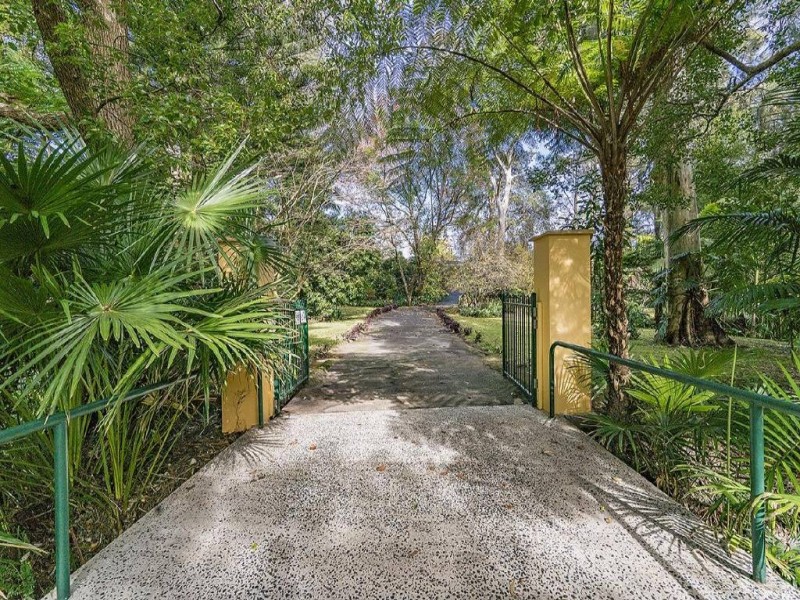 38 Chamberlain Road, Wyoming NSW 2250