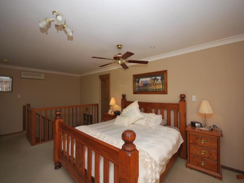 16 Angus Avenue, Wyoming NSW 2250