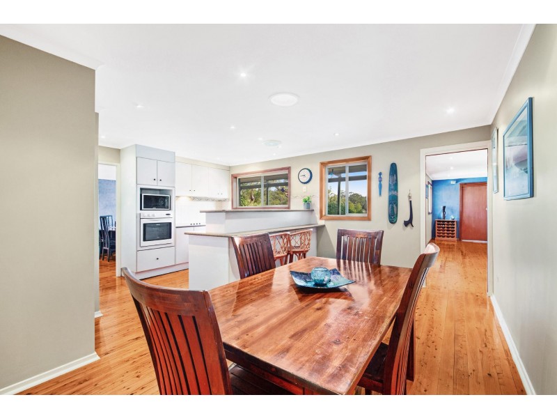 8 Carlson Avenue, Wyoming NSW 2250