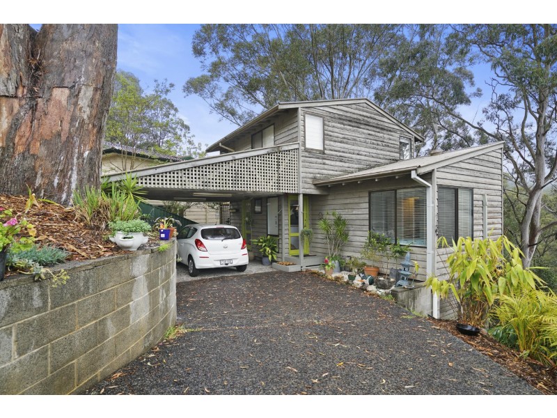 6 South Crescent, North Gosford NSW 2250